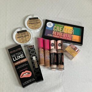 Revolution Makeup Kit: Lip, Concealer, Highlighter & Eyeshadow Set - 10pcs
